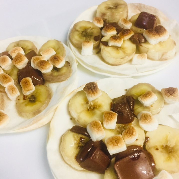 餃子の皮でチョコバナナマシュマロピザ レシピ 作り方 By Ior 楽天レシピ 餃子の皮でチョコバナナマシュマロピザ レシピ 作り方 By Ior 楽天レシピ
